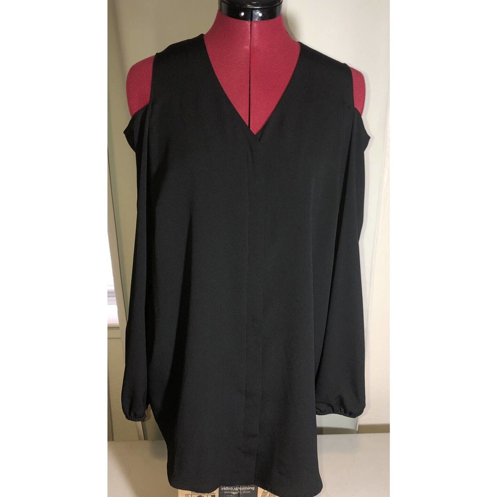 Chicos Cold Off The Shoulder Black Thin Material Blouse Hidden Buttons Size 1